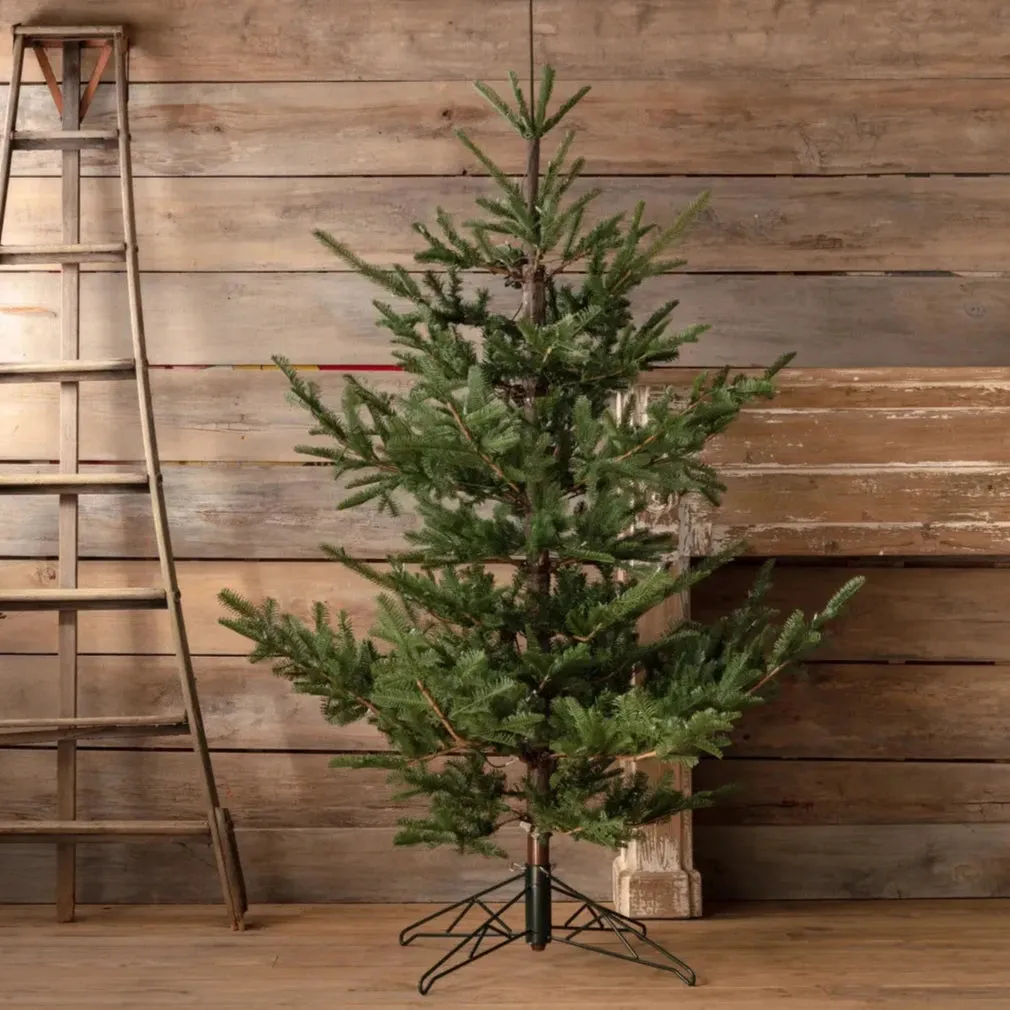 7.5' Noble Fir Tree With Lights