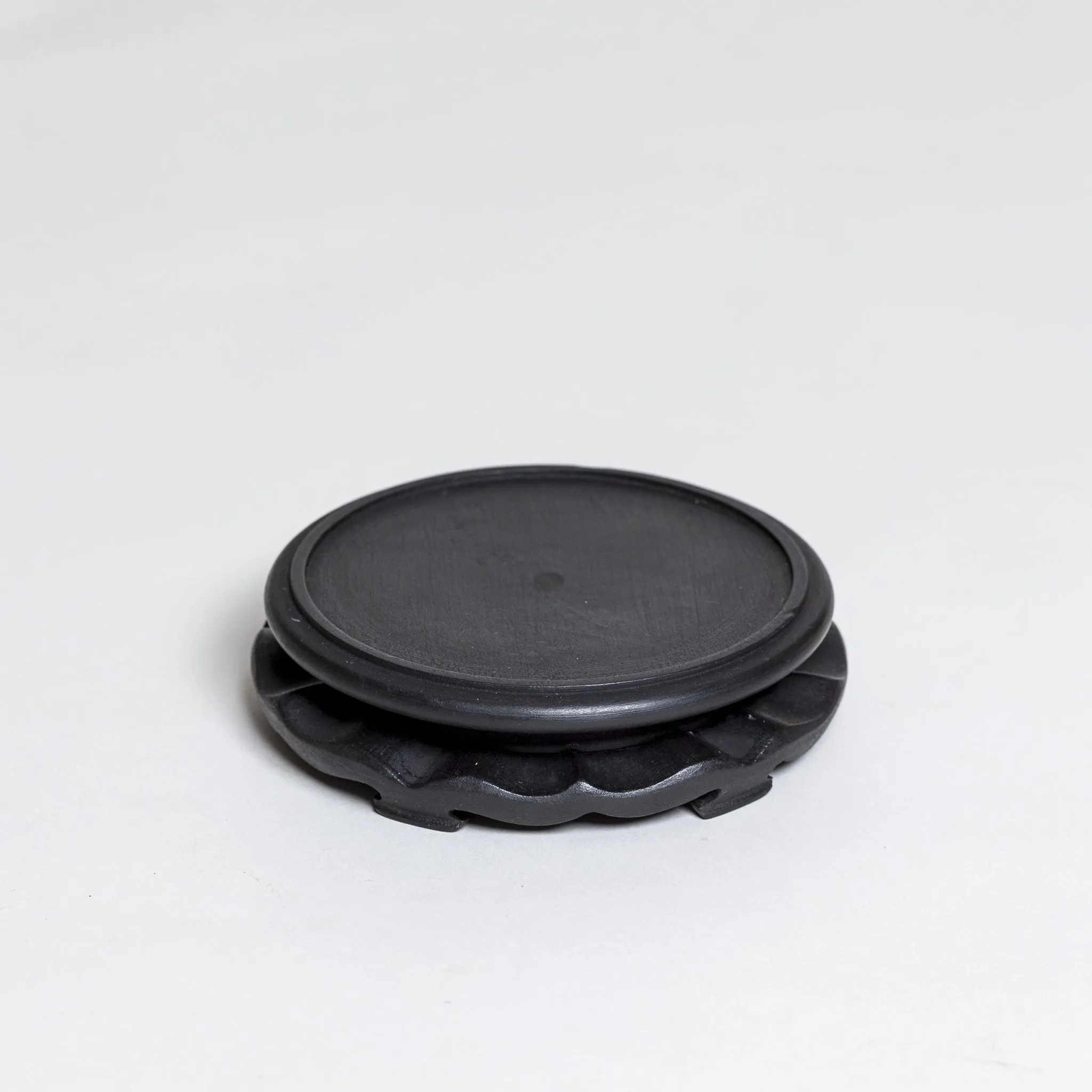 Feroza Stand Black