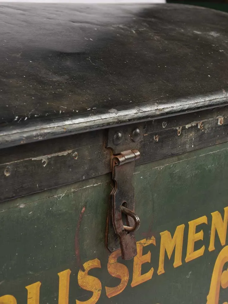 Large antique French trunk - triporteur delivery chest 41¾"
