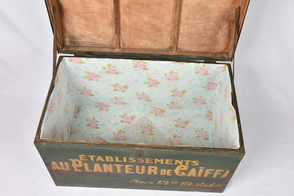Large antique French trunk - triporteur delivery chest 41¾"