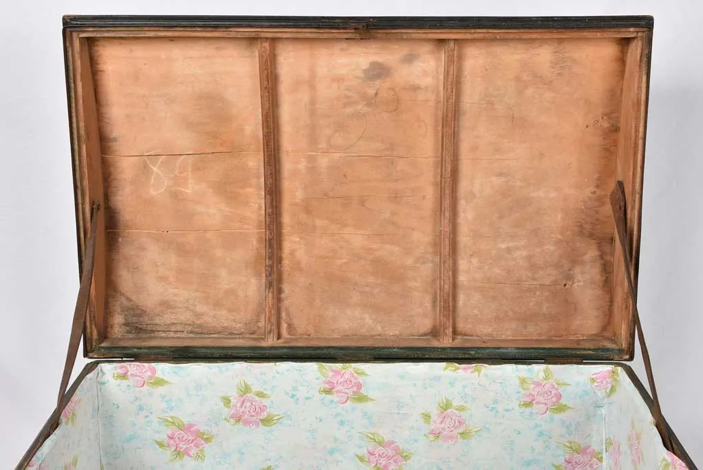 Large antique French trunk - triporteur delivery chest 41¾"
