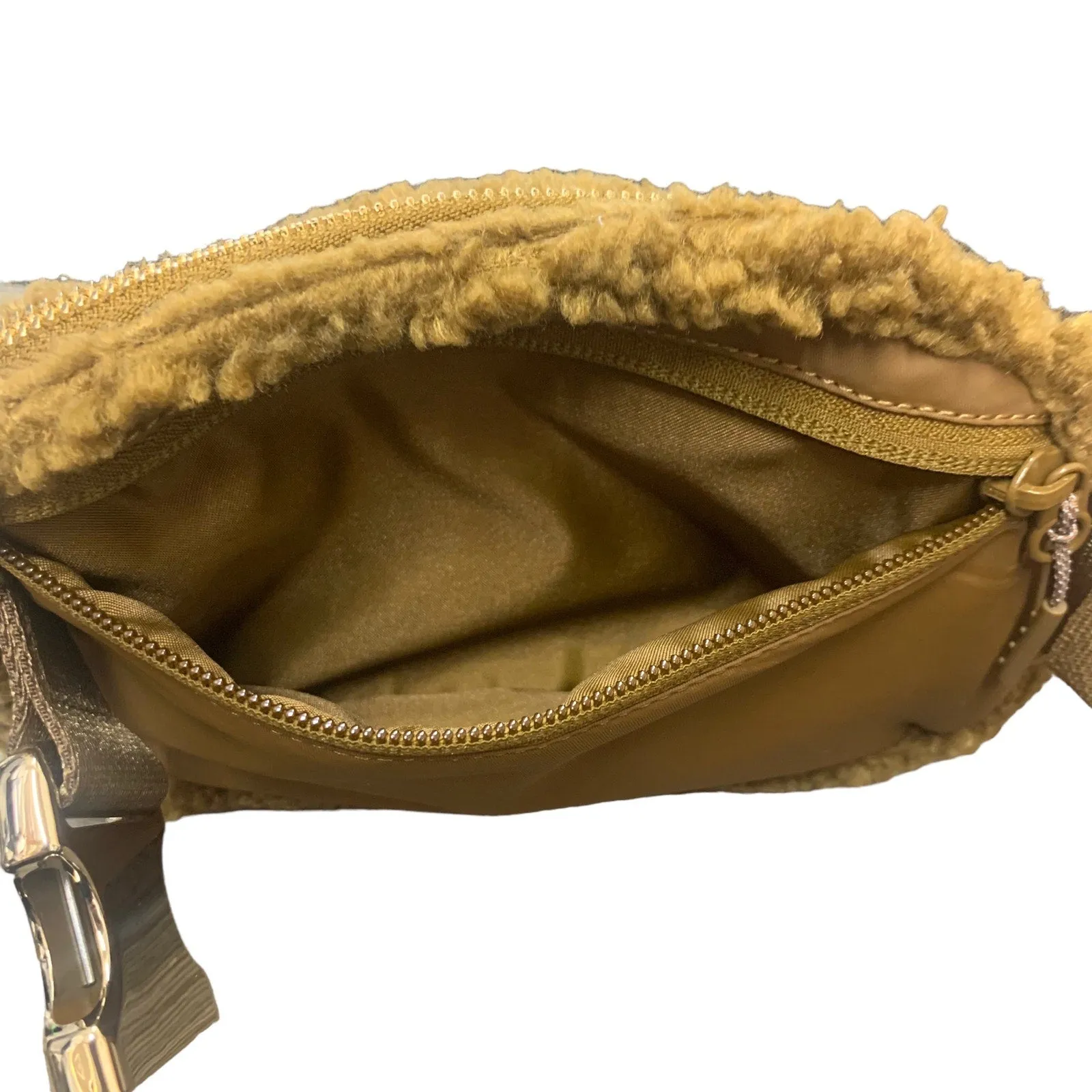 Lululemon Everywhere Belt Bag Fleece Sherpa Burnt Caramel Fanny Pack Purse