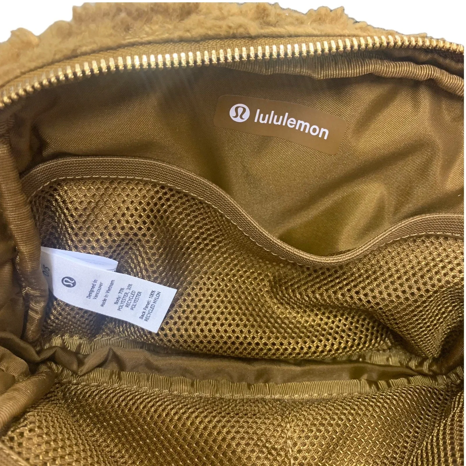 Lululemon Everywhere Belt Bag Fleece Sherpa Burnt Caramel Fanny Pack Purse