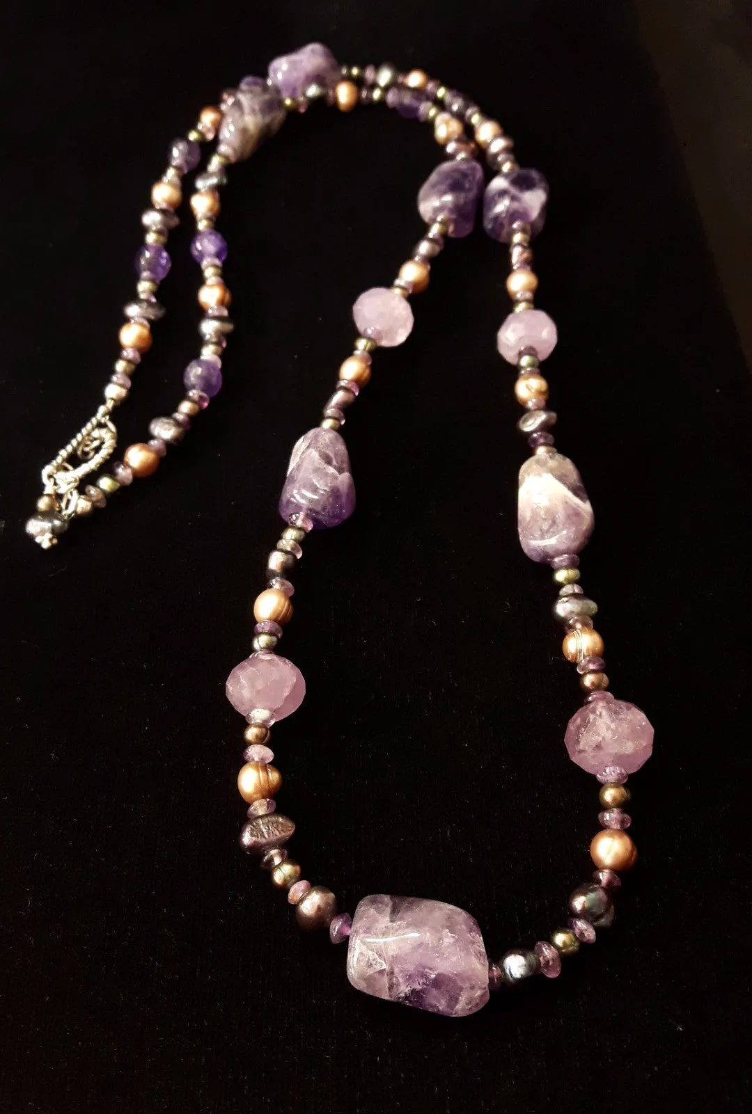 Luxurious Amethyst & Pearls Silver Necklace
