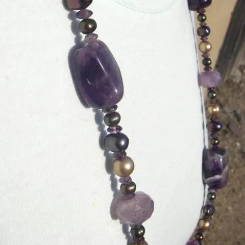 Luxurious Amethyst & Pearls Silver Necklace