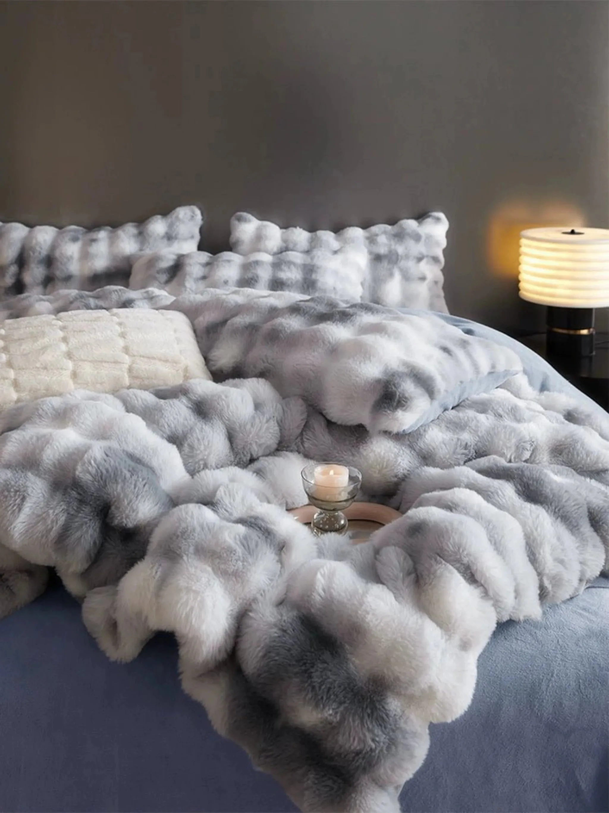 Luxurious Bunny Cashmere Four-Piece Winter Bedding