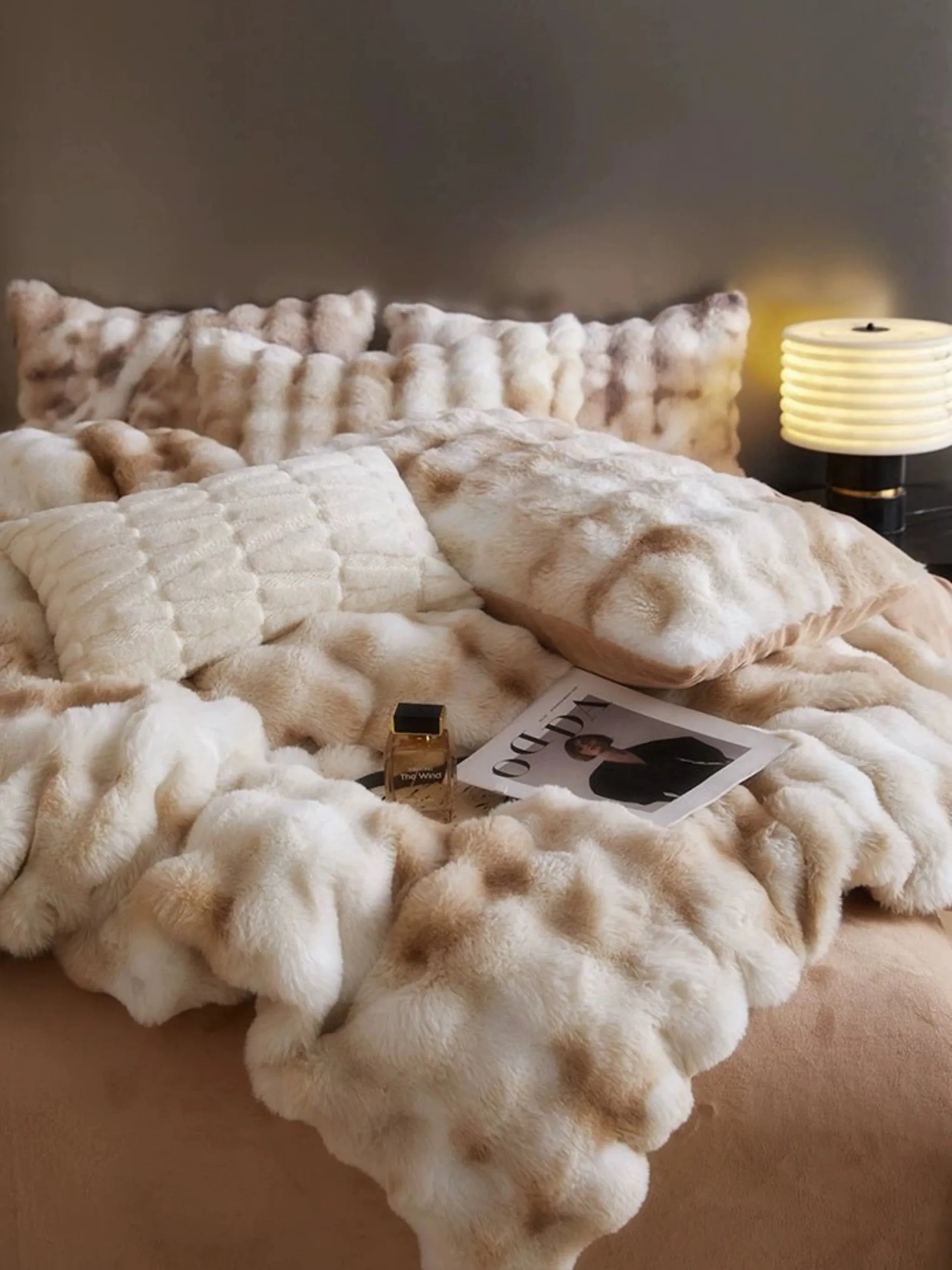 Luxurious Bunny Cashmere Four-Piece Winter Bedding