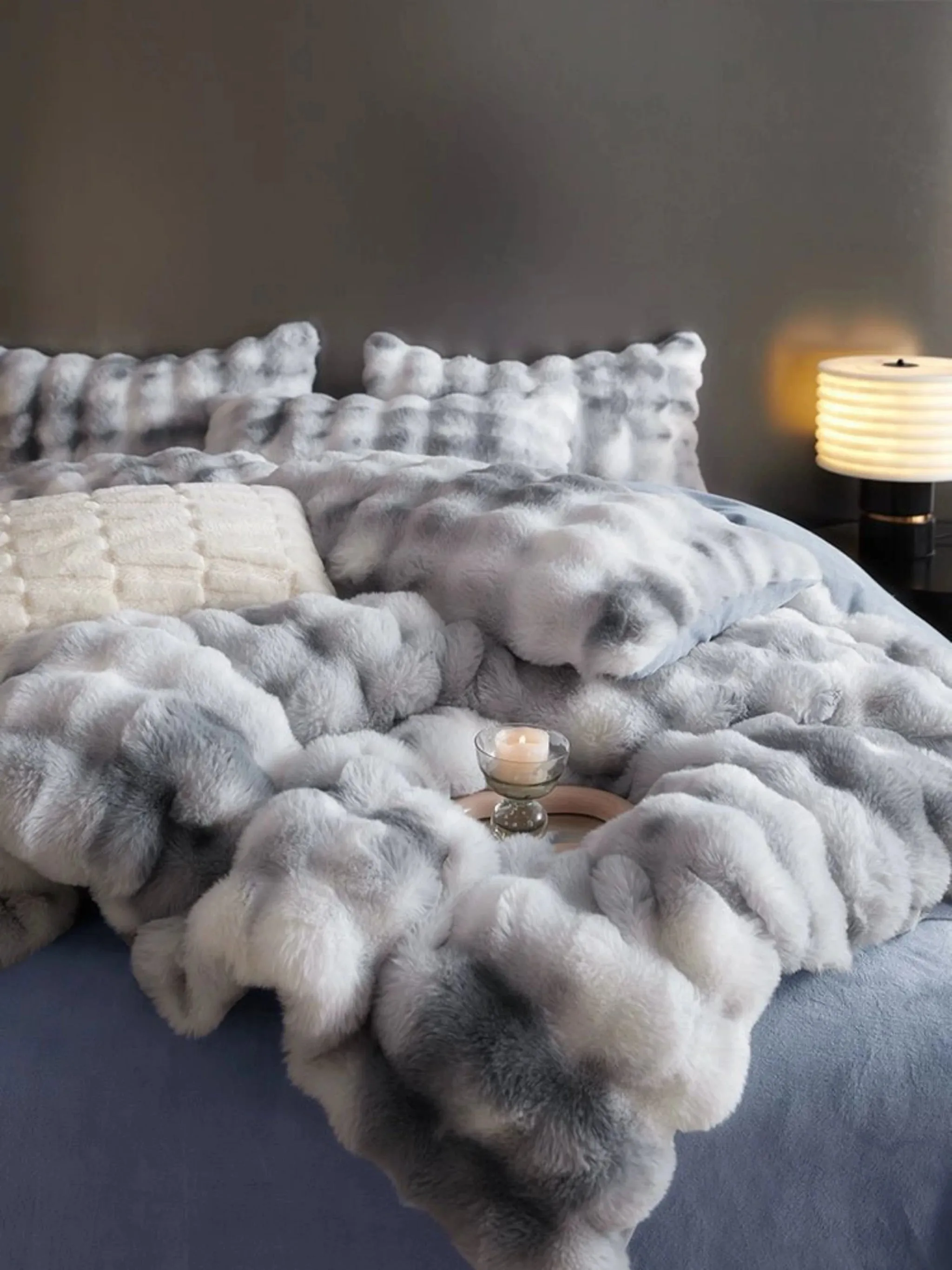 Luxurious Bunny Cashmere Four-Piece Winter Bedding