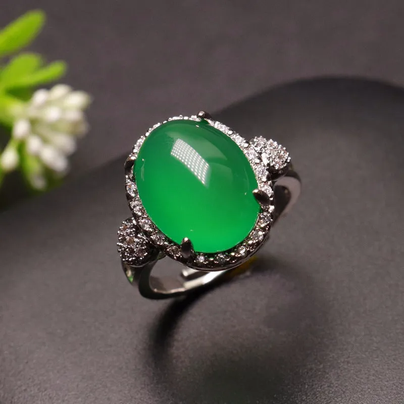 Luxurious Chalcedony Sterling Silver Ring Embellished with Zircon