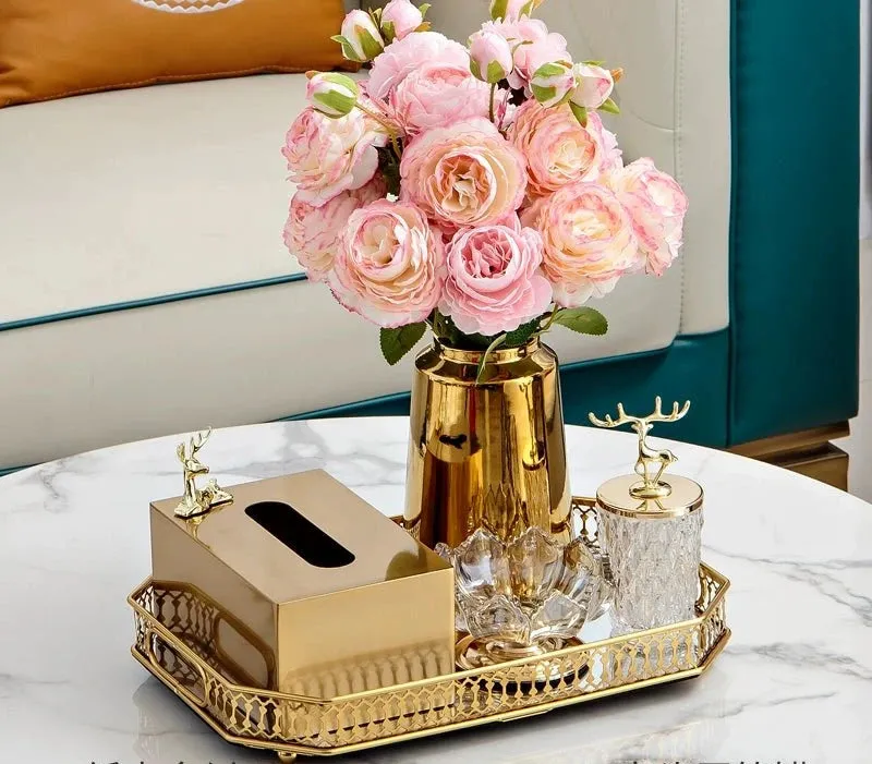 Luxurious Golden Alloy Tissue Box for Modern Living Spaces