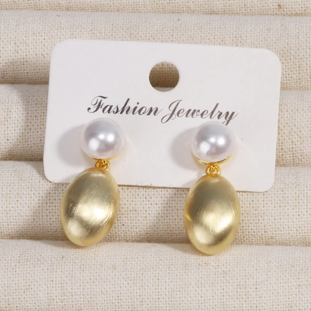 Luxurious Irregular Geometric Copper Electroplating Stud Earrings
