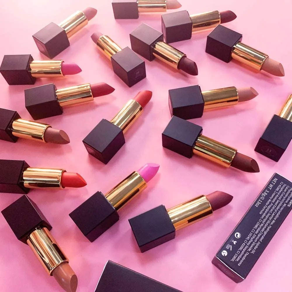 Luxurious Velvet Matte Lipstick for Stunning Lips