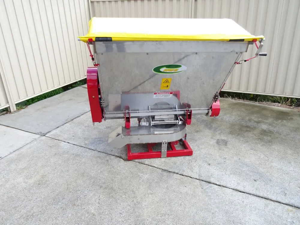 Multi Spreader IOD-600-J 780L  with Side Dresser