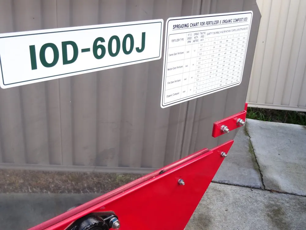 Multi Spreader IOD-600-J 780L  with Side Dresser