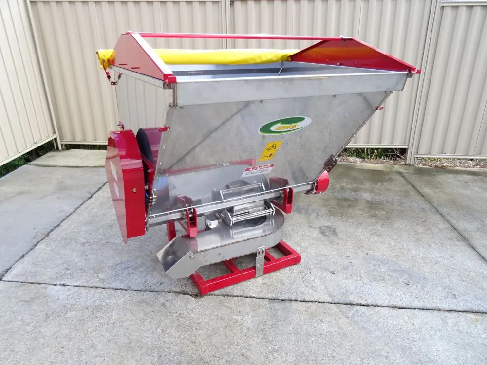 Multi Spreader IOD-600-J 780L  with Side Dresser