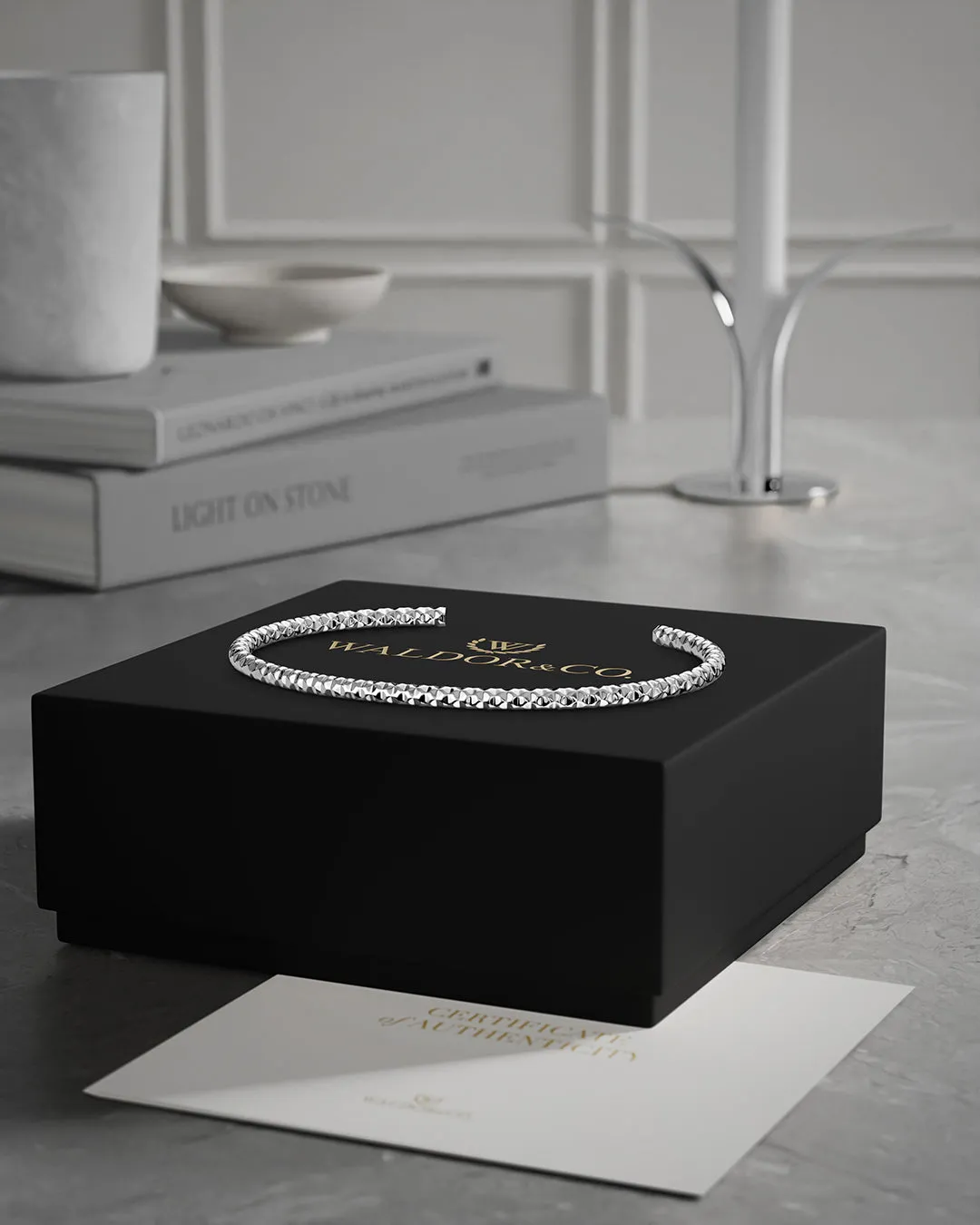 Noble Bangle Polished