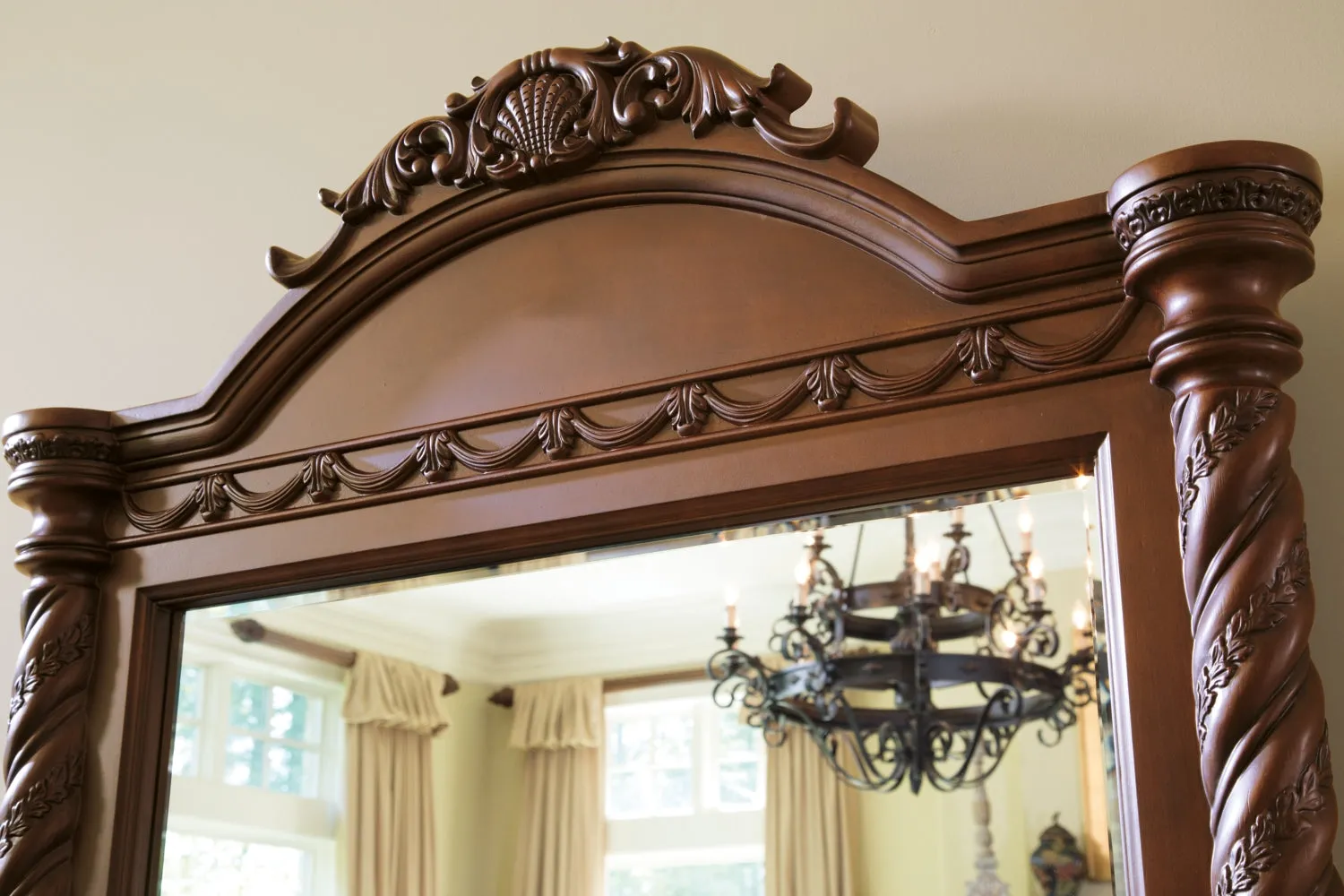 North Shore King Poster Bed with Canopy with Mirrored Dresser and 2 Nightstands