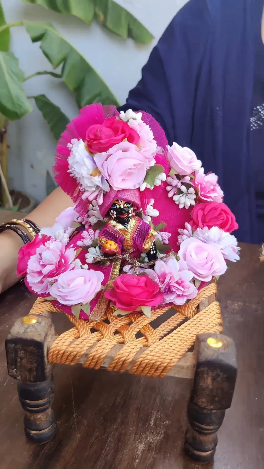 Pink flowers heavy laddu gopal dress with pagdi and wooden manja Combo