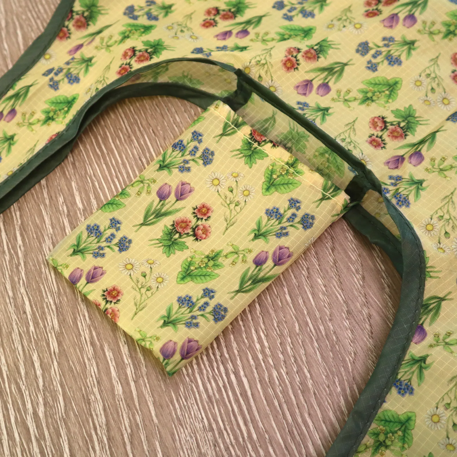 "Dainty Flowers" Reusable Bag