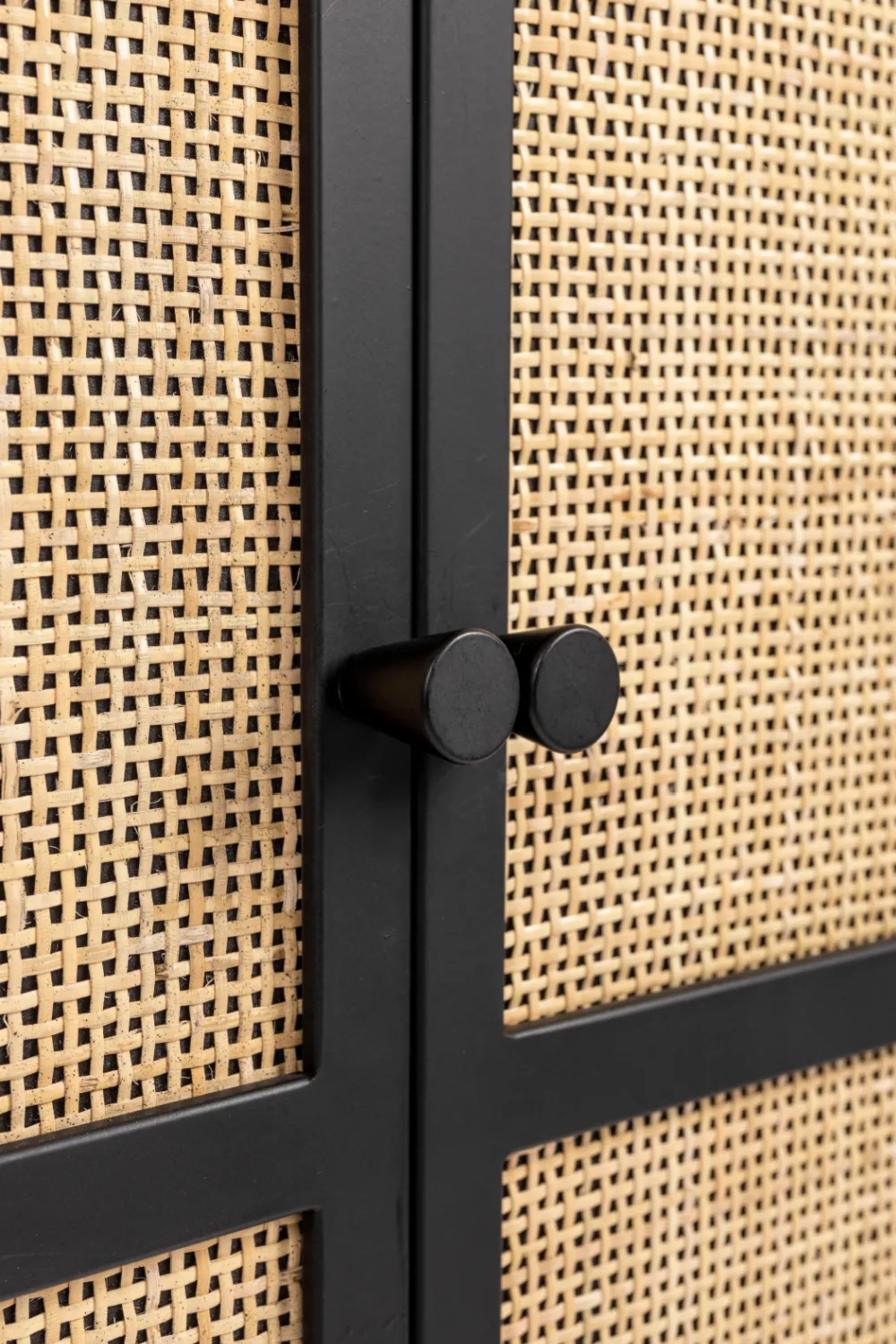 Rattan Webbing Cabinet | DF Guuji
