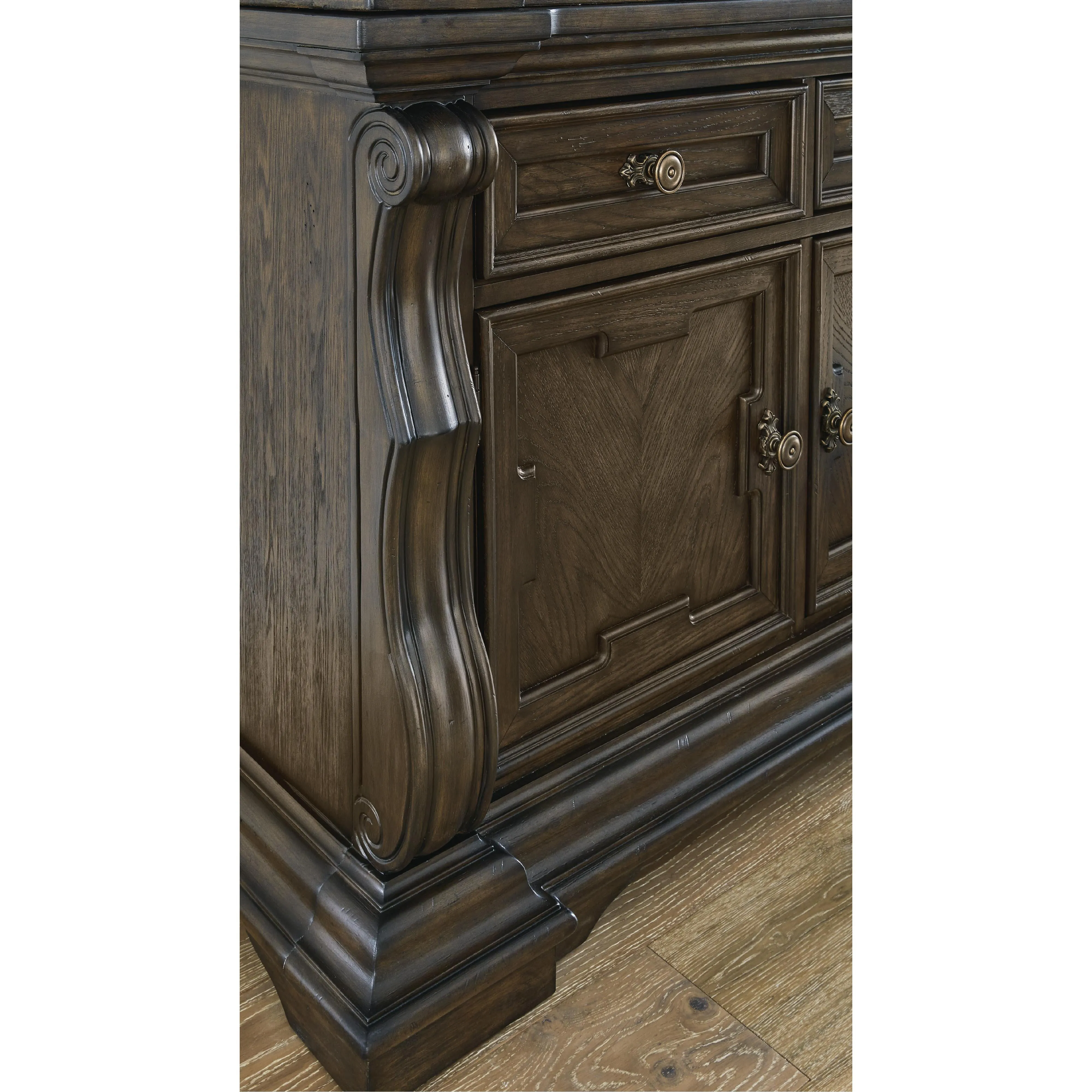 Signature Design by Ashley Maylee Buffet D947-80