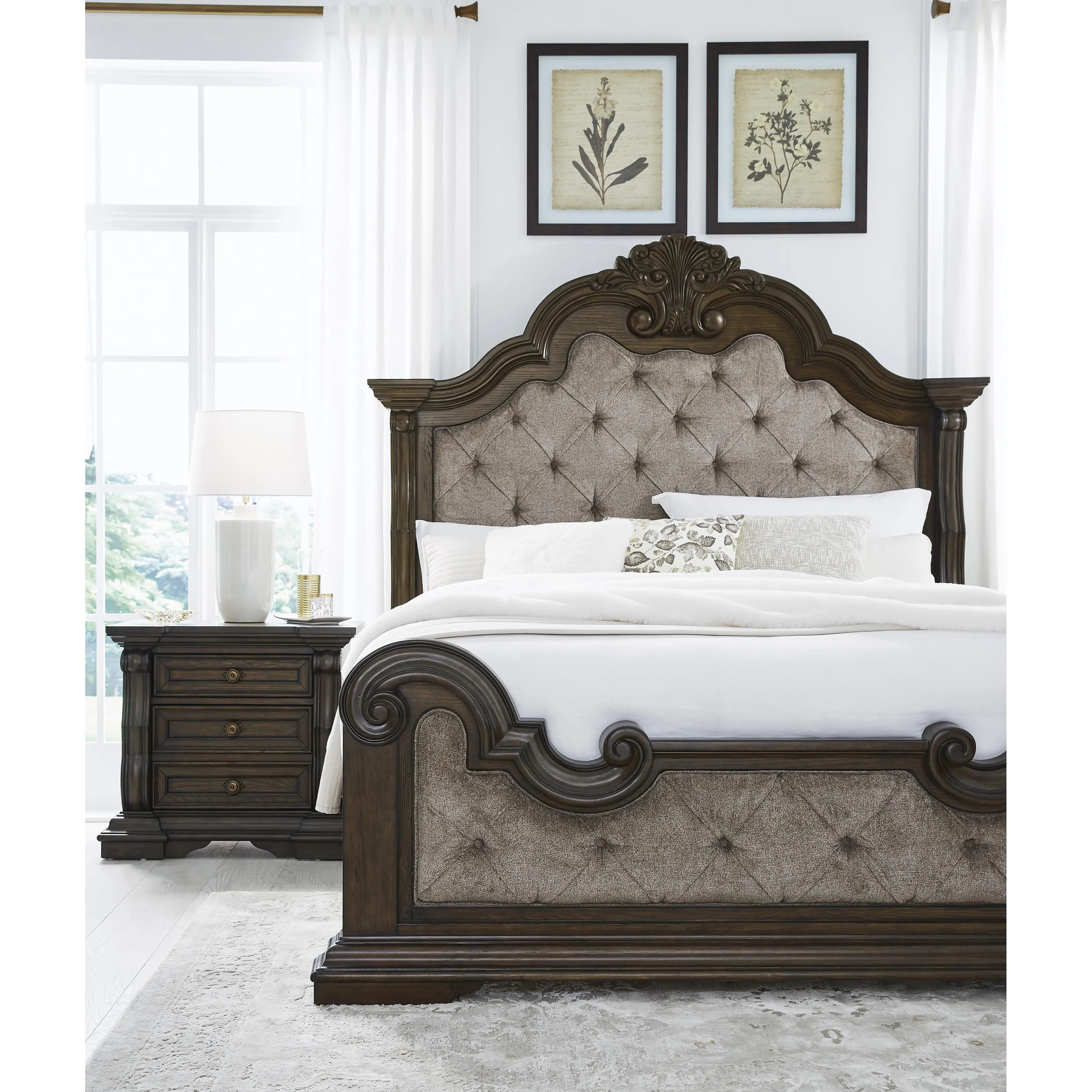 Signature Design by Ashley Maylee Queen Upholstered Panel Bed B947-54/B947-57/B947-97
