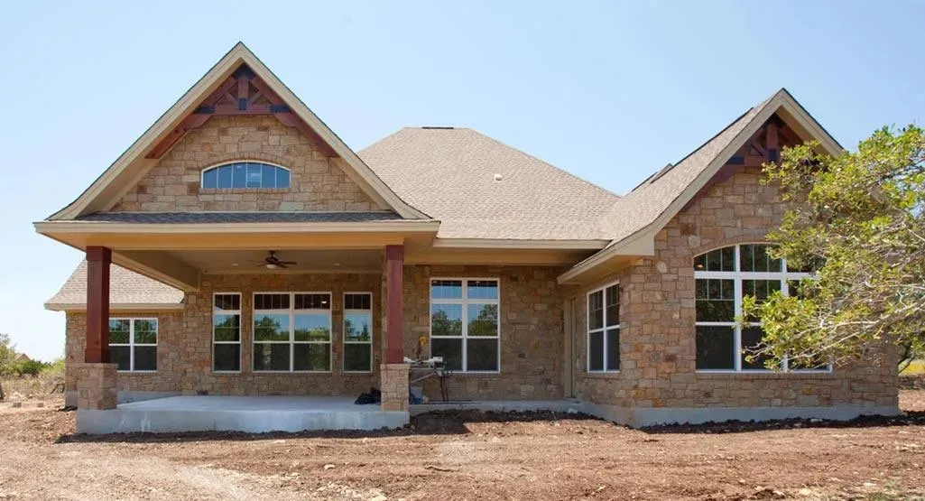 Spacious 3 Bedroom Home with Luxurious Features