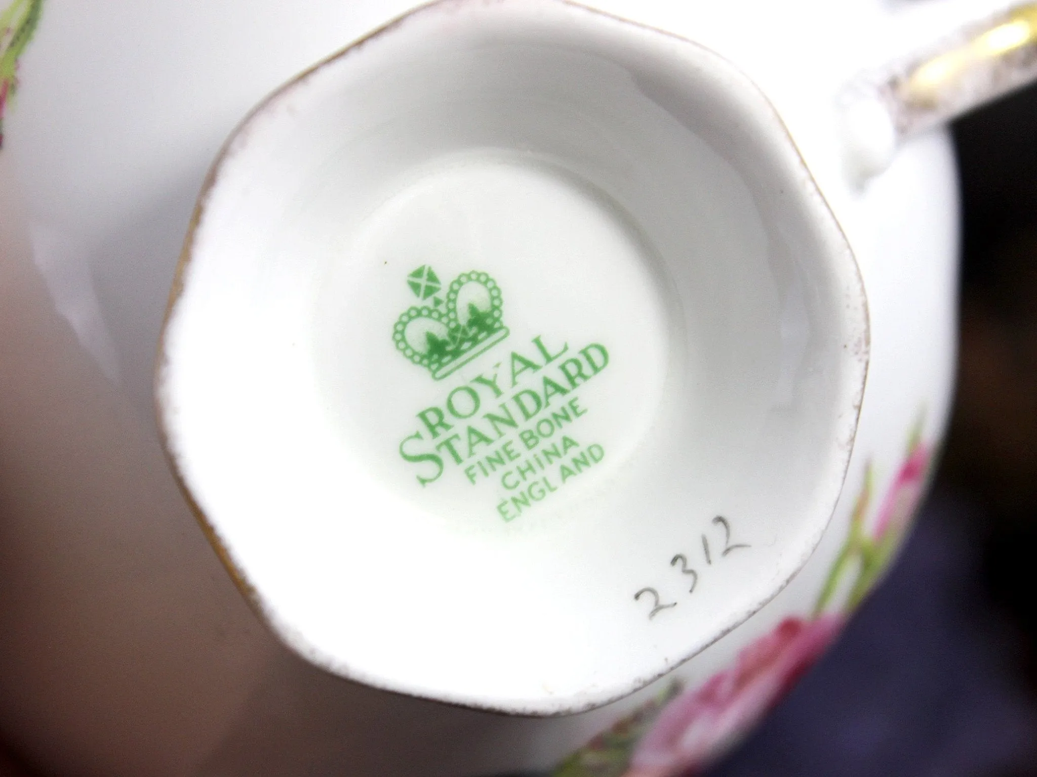 Tea Cup and Saucer, Superb Royal Standard 18208