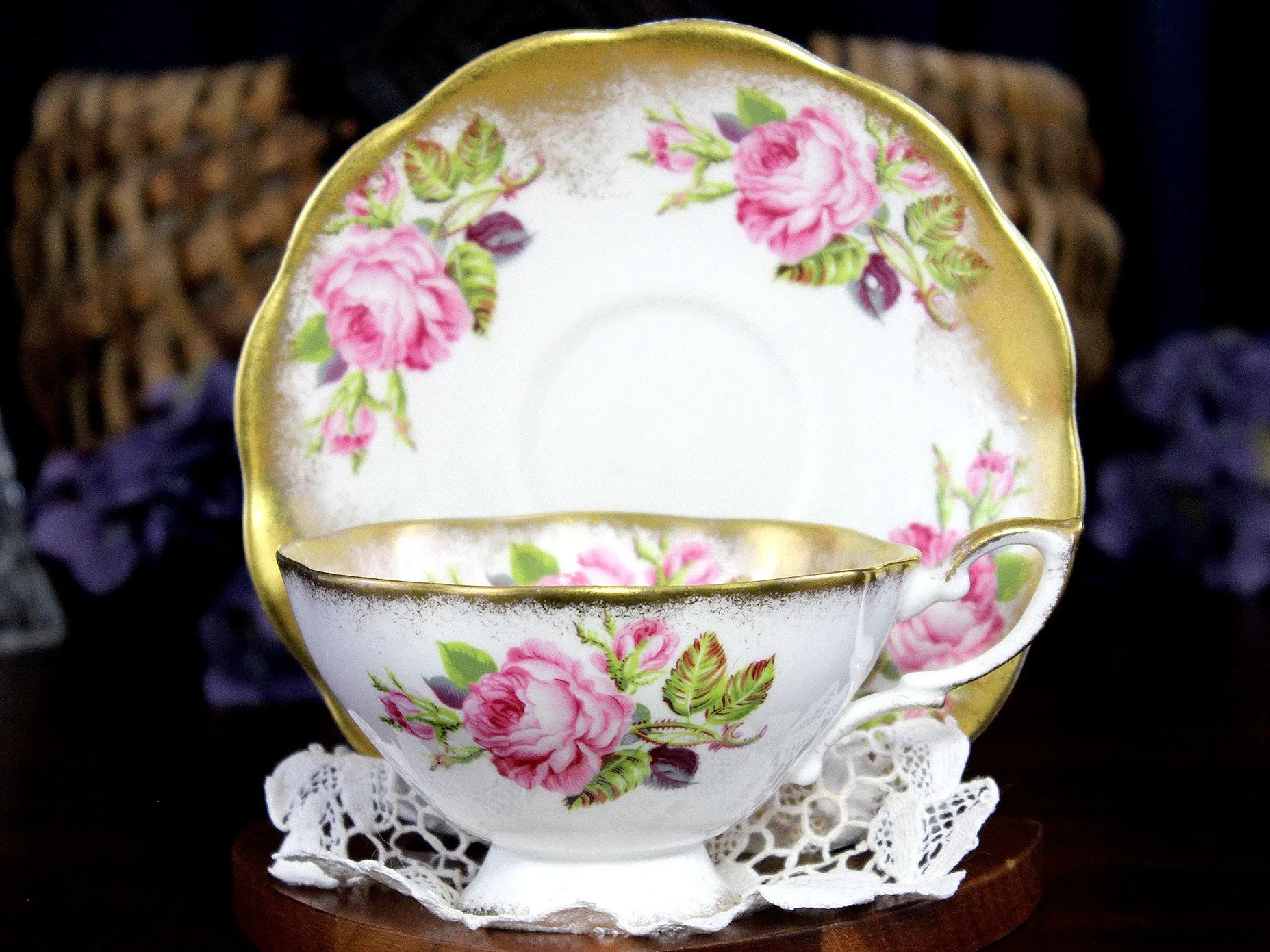 Tea Cup and Saucer, Superb Royal Standard 18208