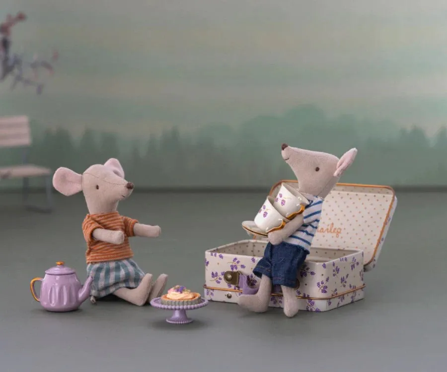 Tea Set | Purple Madelaine Afternoon Treat