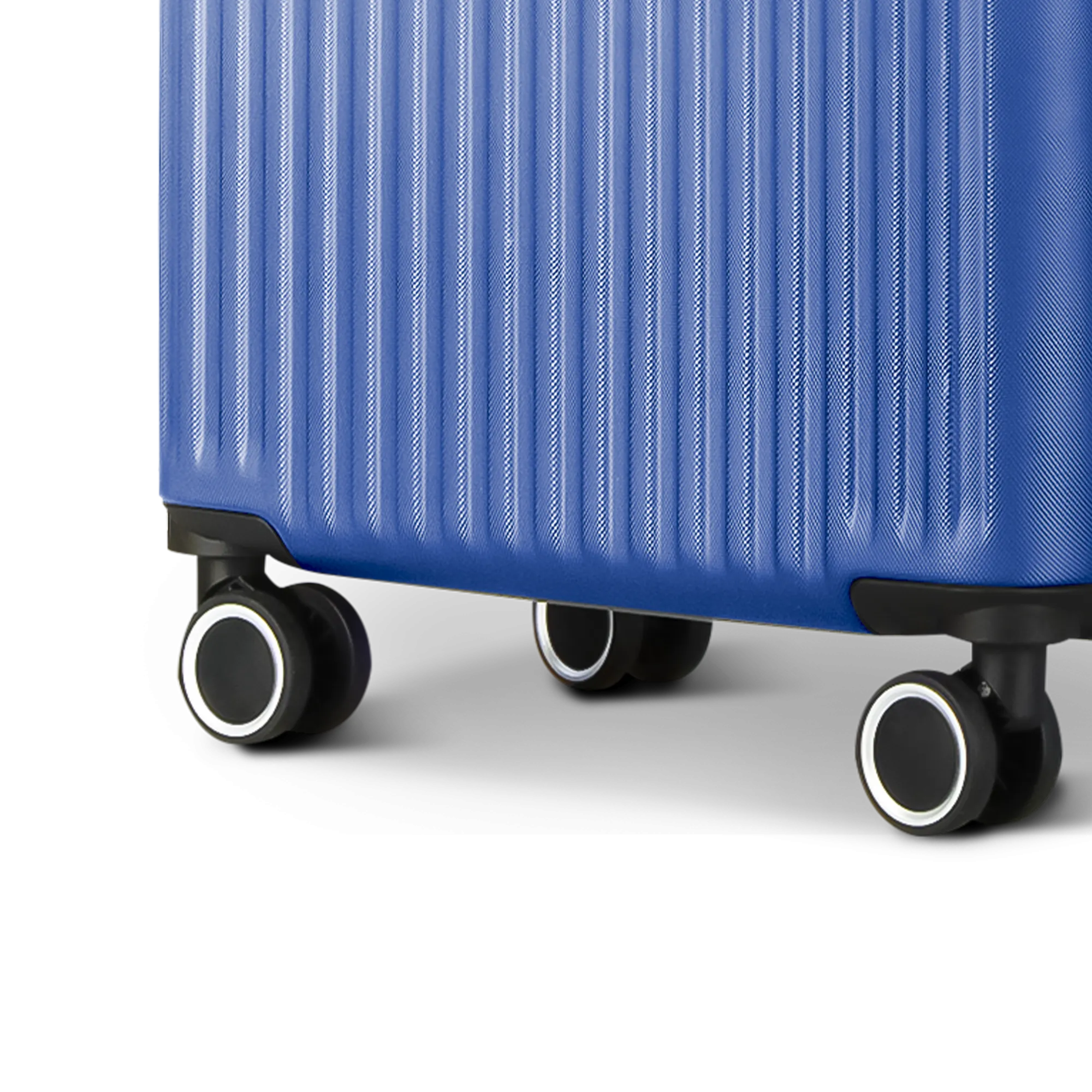 Vacay 20" Cabin Suitcase in Dusk